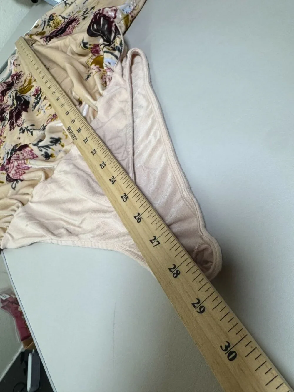 Intimately Free People Babe Slouchy Floral Velvet Bodysuit Dolman Beige size XS